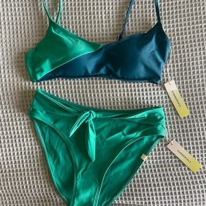 Summersalt bikini, size 4, NWT, bottom hygienic liner in place